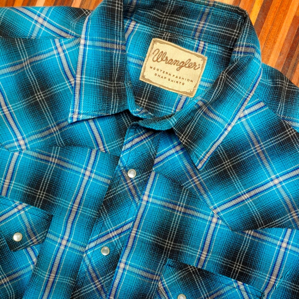 Vintage Wrangler Mens Medium Pearl Snap Blue Plaid Short Sleeve Button Down